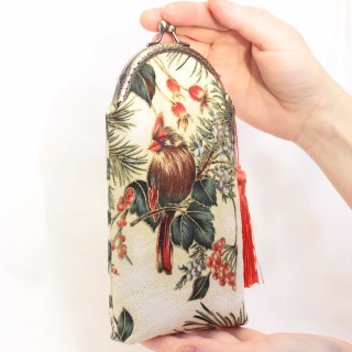 Portaocchiali fatto a mano con uccellino e bacche